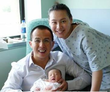 朴珺逛婚纱店宣誓主权 揭三线女星搞定地产大