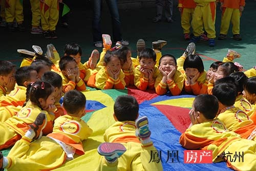 闲湖城三之三幼儿园开园 开启12年最美教育 --
