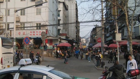 火车站飞机坝棚户区改造建设正式启动 --凤凰