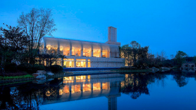 低密商业地块另类出路 40年产权别墅夹缝求生