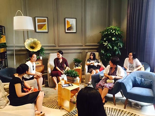 以书会友 以文沁心--融创书品会第一期分享活动