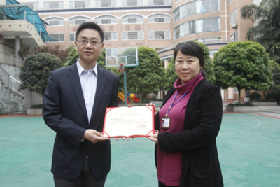 "home 汉海"走进重庆市儿童福利院