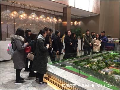 常州媒体大咖体验首秀 欢聚龙城最暖样板房 --