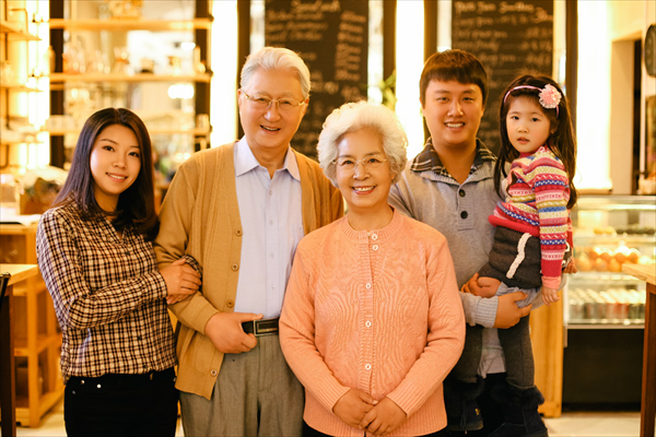 以养老服务连接人与空间丨龙湖首个养老项目