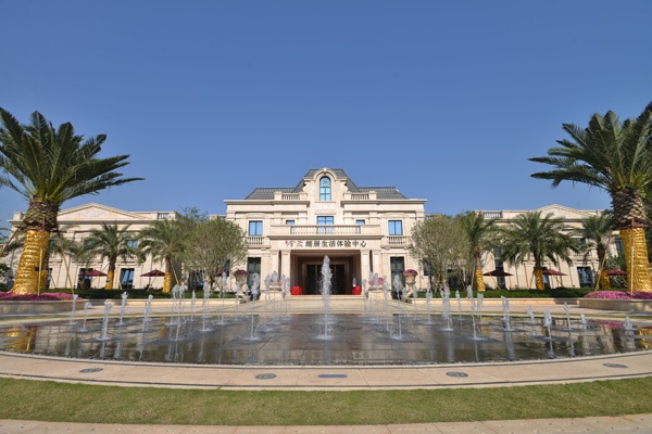 金茂绿岛湖 湖居大城,荣耀绽放 ——凤凰网房产佛山