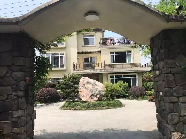 杭州13位老人租500㎡别墅养老!一年后感叹:还