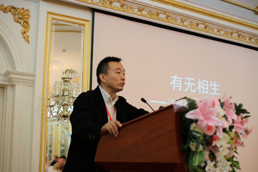 中央美术学院建筑学院副教授,科研中心主任,北京土木建筑学会理事