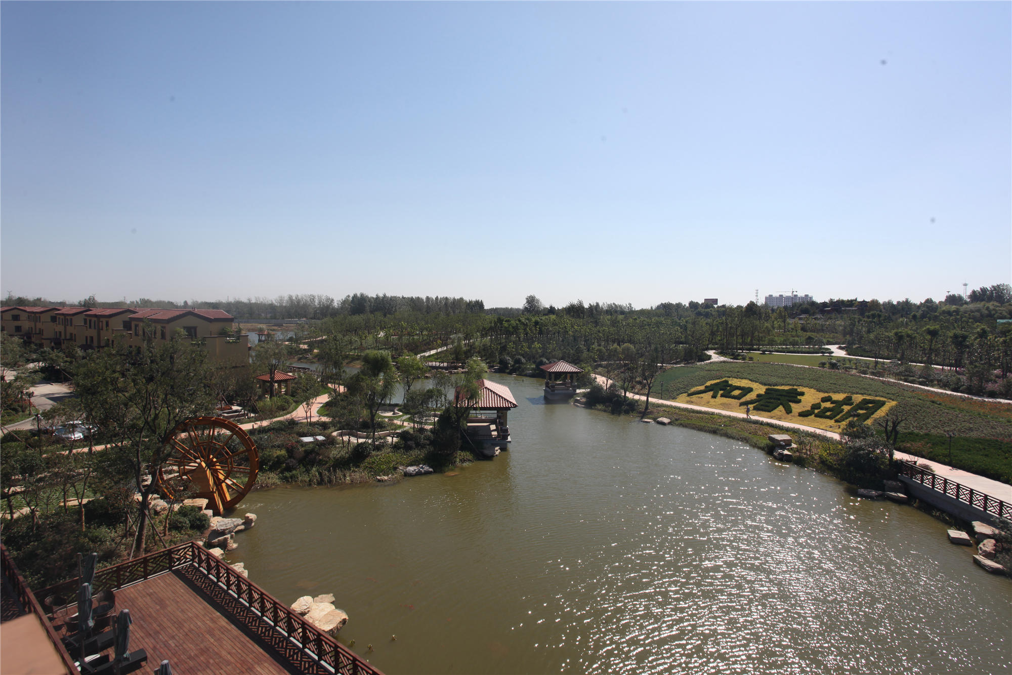 鲁商知春湖瞰景高层交1万抵4万火爆认筹中!