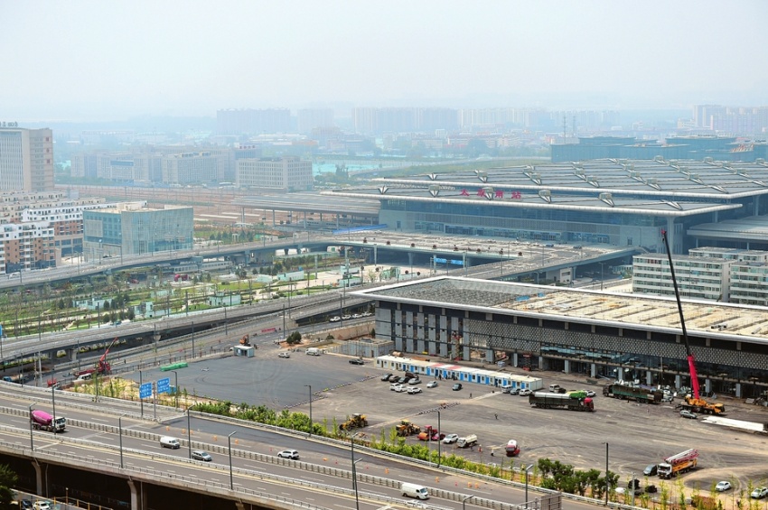 占地面积158万平方米太原南站东广场正式启用