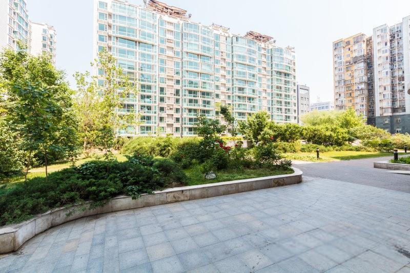 万柳星标家园 高层南向两居 家电齐全 现代简洁风 近10号线已售出